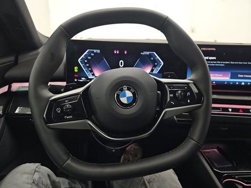 Used 2026 BMW 540i xDrive AWD/4WD image 15