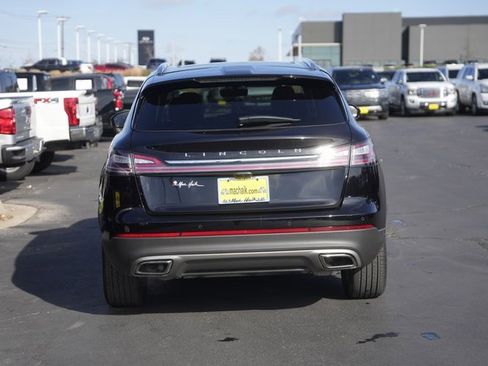 Used 2022 Lincoln Nautilus Reserve image 7