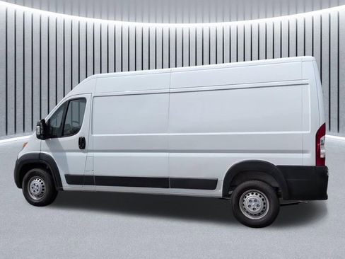 Used 2025 RAM ProMaster 2500 w/ Convenience Group FWD image 15