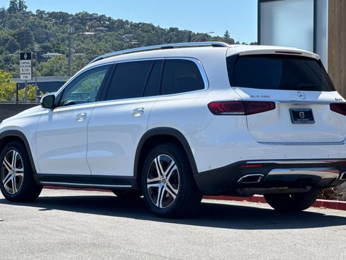 Used 2023 Mercedes-Benz GLS 450 4MATIC image 6