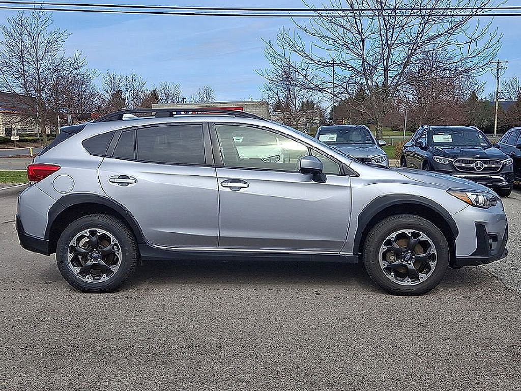 Used 2023 Subaru Crosstrek 2.0i Premium AWD/4WD image 9