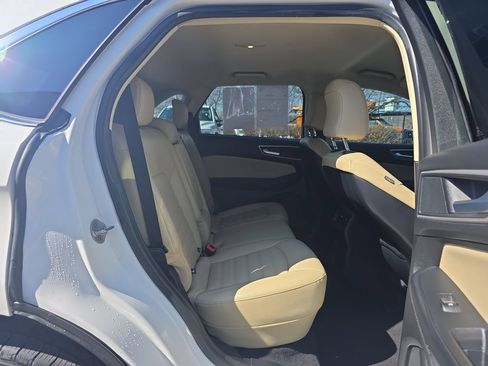 Certified 2024 Ford Edge SEL w/ Convenience Package AWD/4WD image 34