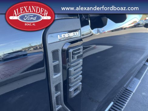 Used 2024 Ford F250 Lariat w/ Lariat Ultimate Package image 7