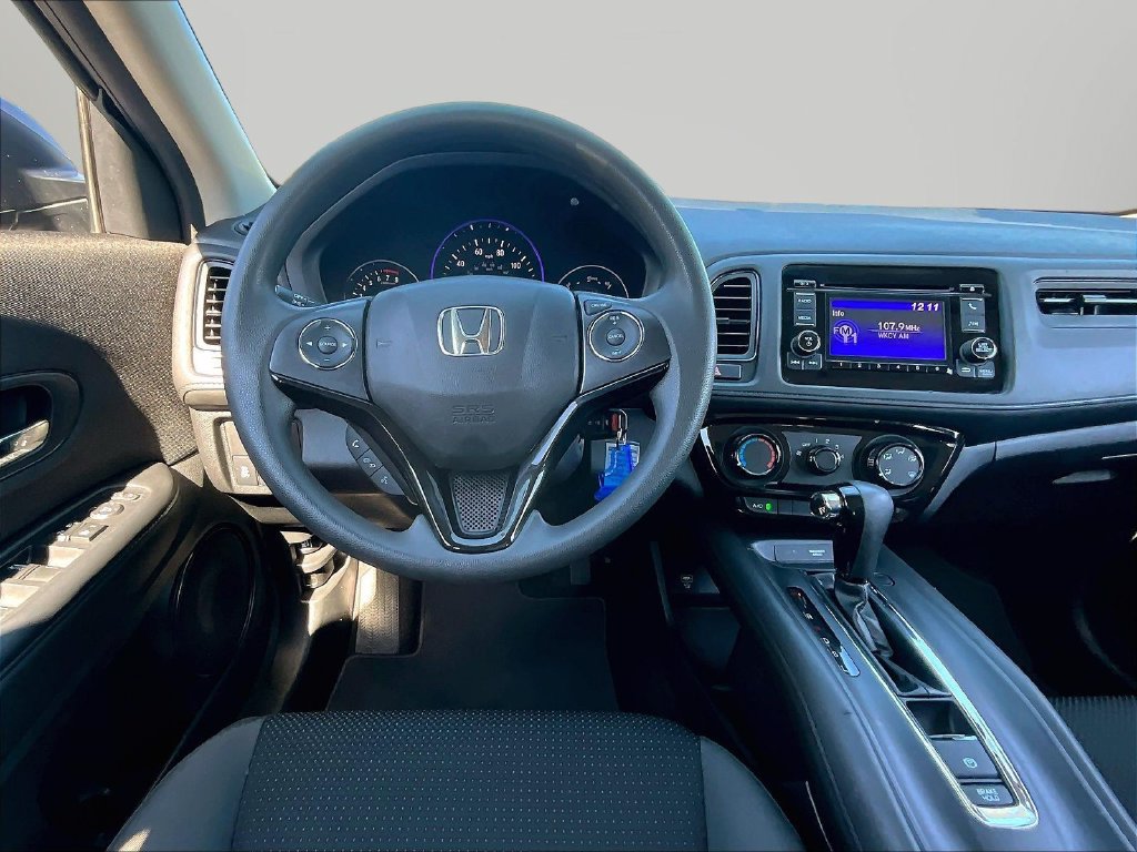 Used 2022 Honda HR-V LX image 9