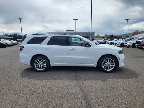 Used 2024 Dodge Durango R/T AWD/4WD image 2