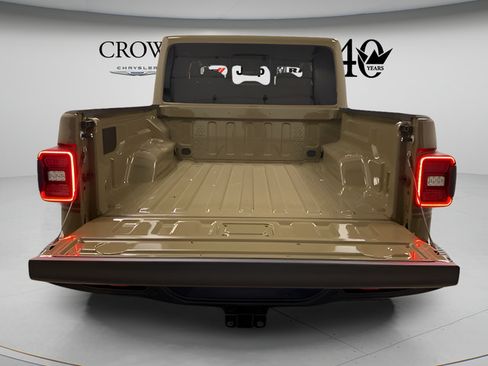 Used 2026 Jeep Gladiator Rubicon AWD/4WD image 20
