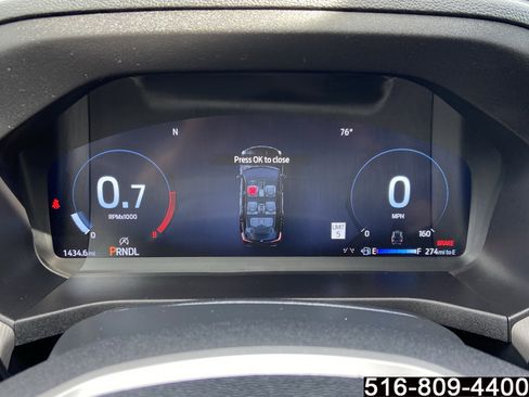 Used 2025 Ford Explorer Active AWD/4WD image 17