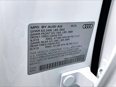 Used 2025 Audi Q5 Premium w/ Convenience Package AWD/4WD image 19