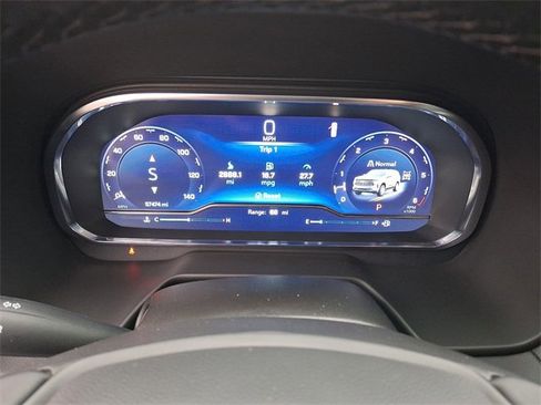 Used 2024 Chevrolet Tahoe LT image 20