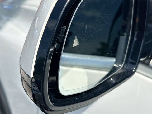 Used 2023 BMW X5 sDrive40i w/ Premium Package RWD image 18
