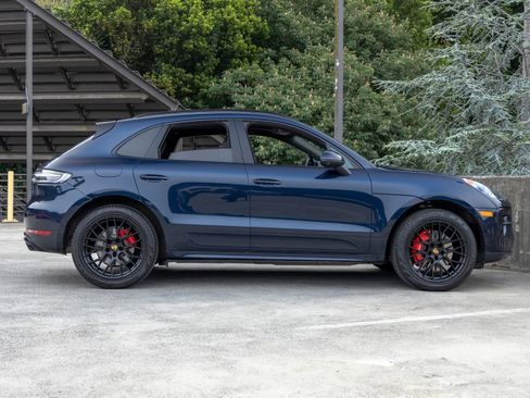 Certified 2021 Porsche Macan GTS AWD/4WD image 12