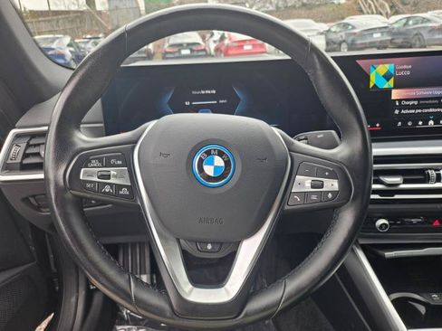 Used 2024 BMW i4 eDrive40 w/ Premium Package RWD image 38