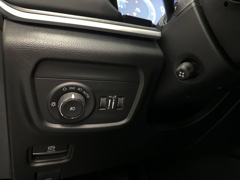New 2026 Jeep Grand Cherokee Limited AWD/4WD image 36