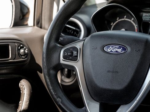 Used 2019 Ford Fiesta SE w/ Equipment Group 201A image 18