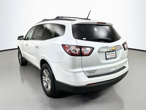 Used 2017 Chevrolet Traverse LT FWD image 5