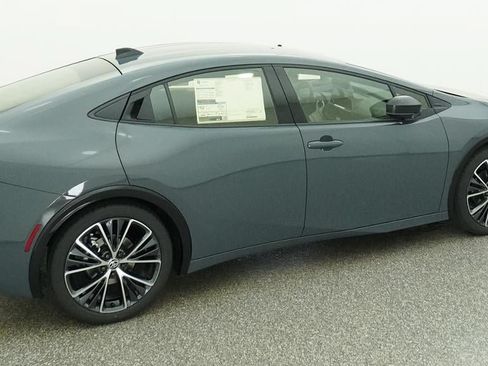 New 2026 Toyota Prius XLE FWD image 10