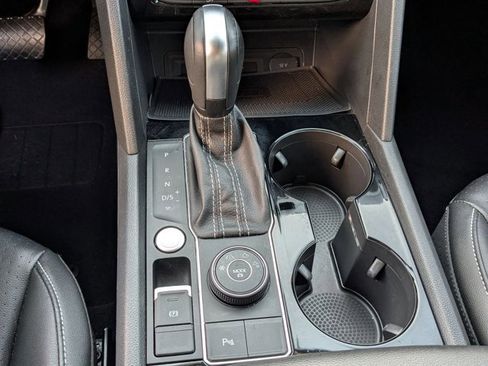 Used 2023 Volkswagen Atlas SEL image 12