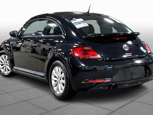 Used 2018 Volkswagen Beetle 2.0T S image 10
