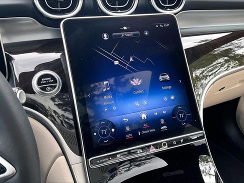 Used 2024 Mercedes-Benz GLC 300 4MATIC image 37