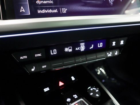 Used 2024 Audi Q4 e-tron Premium Plus w/ Premium Plus image 25