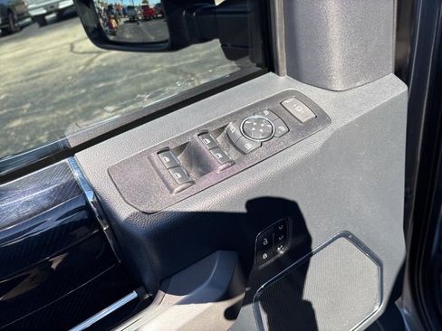 Used 2022 Ford F250 Platinum image 19