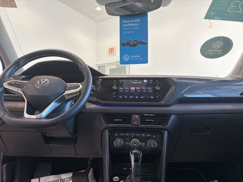 Used 2023 Volkswagen Taos SEL image 14
