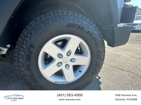 Used 2017 Jeep Wrangler Unlimited Sport w/ Quick Order Package 24S image 19