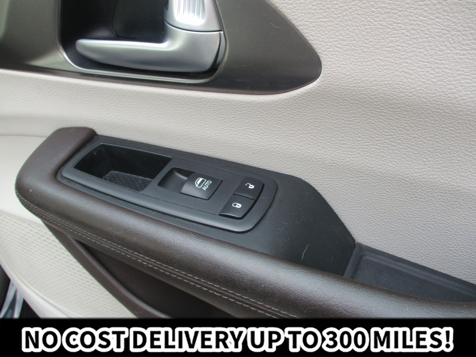 Used 2018 Chrysler Pacifica Touring-L Plus w/ Advanced Safetytec Group FWD image 18