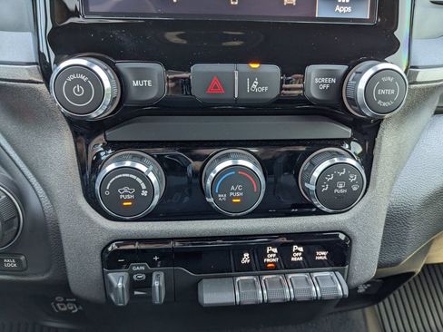 Used 2026 RAM 1500 Classic Warlock AWD/4WD image 35