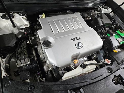 Used 2018 Lexus ES 350 w/ Luxury Package w/Wood Trim image 27