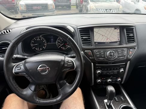 Used 2019 Nissan Pathfinder SV w/ Rock Creek Edition AWD/4WD image 19
