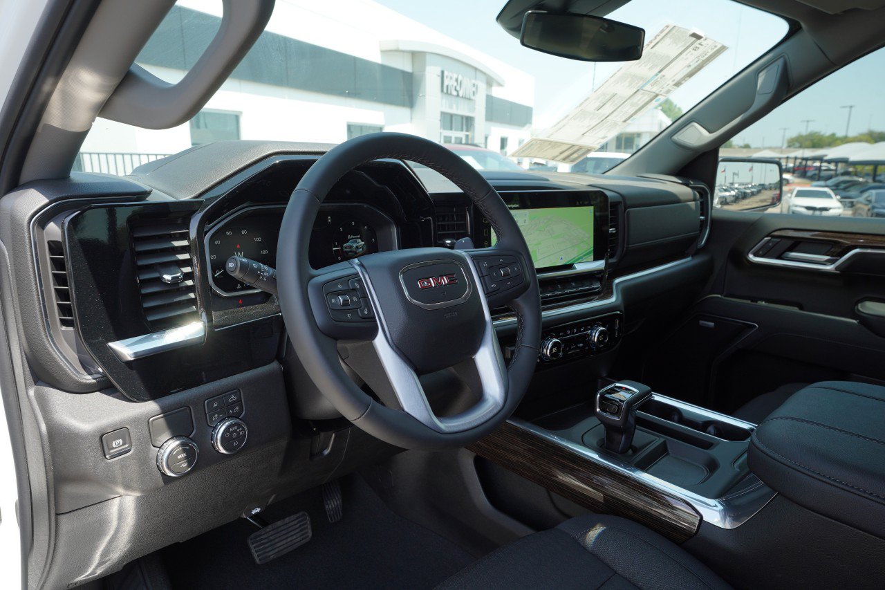 New 2026 GMC Sierra 1500 Elevation w/ Preferred Package RWD image 17