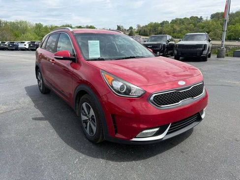 Used 2017 Kia Niro EX image 3