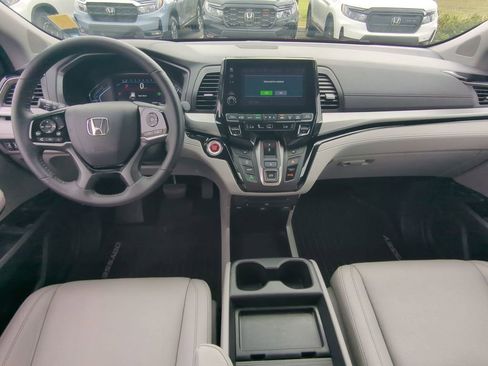 Used 2024 Honda Odyssey Touring image 15