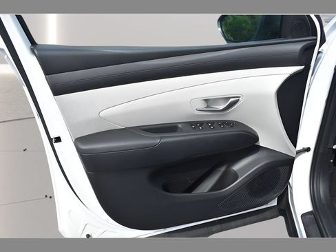 Used 2025 Hyundai Tucson SEL FWD image 19