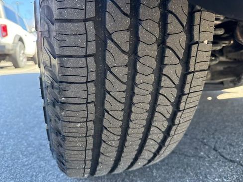 Used 2023 Jeep Grand Cherokee Altitude image 10