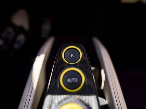 Used 2022 Ferrari F8 Tributo image 69