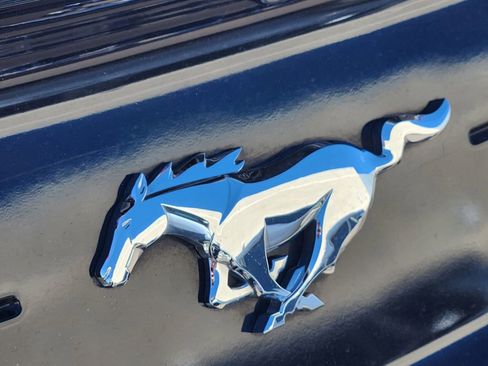 Used 2021 Ford Mustang Coupe image 10