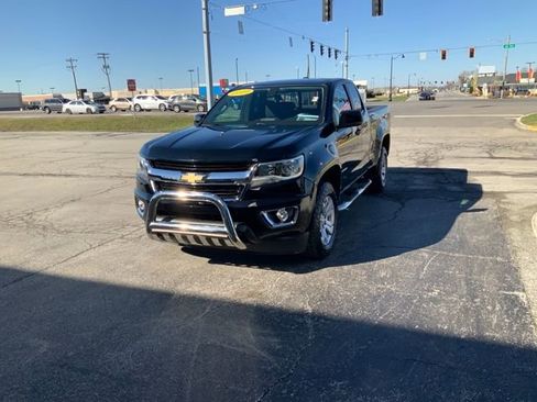 Used 2019 Chevrolet Colorado LT w/ LT Convenience Package image 2