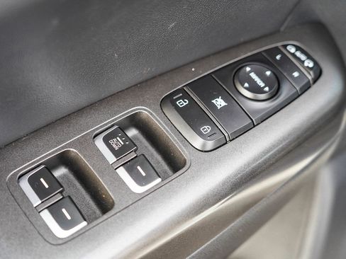 Used 2021 Kia Sportage S image 27