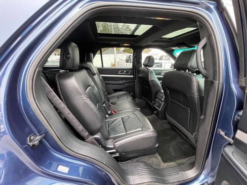 Used 2016 Ford Explorer XLT w/ Equipment Group 202A image 31