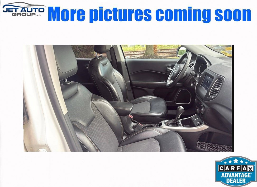 Used 2018 Jeep Compass Latitude w/ Popular Equipment Group FWD image 3