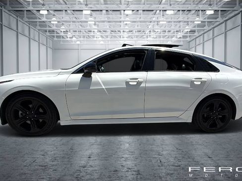 Used 2021 Kia K5 GT-Line AWD/4WD image 2