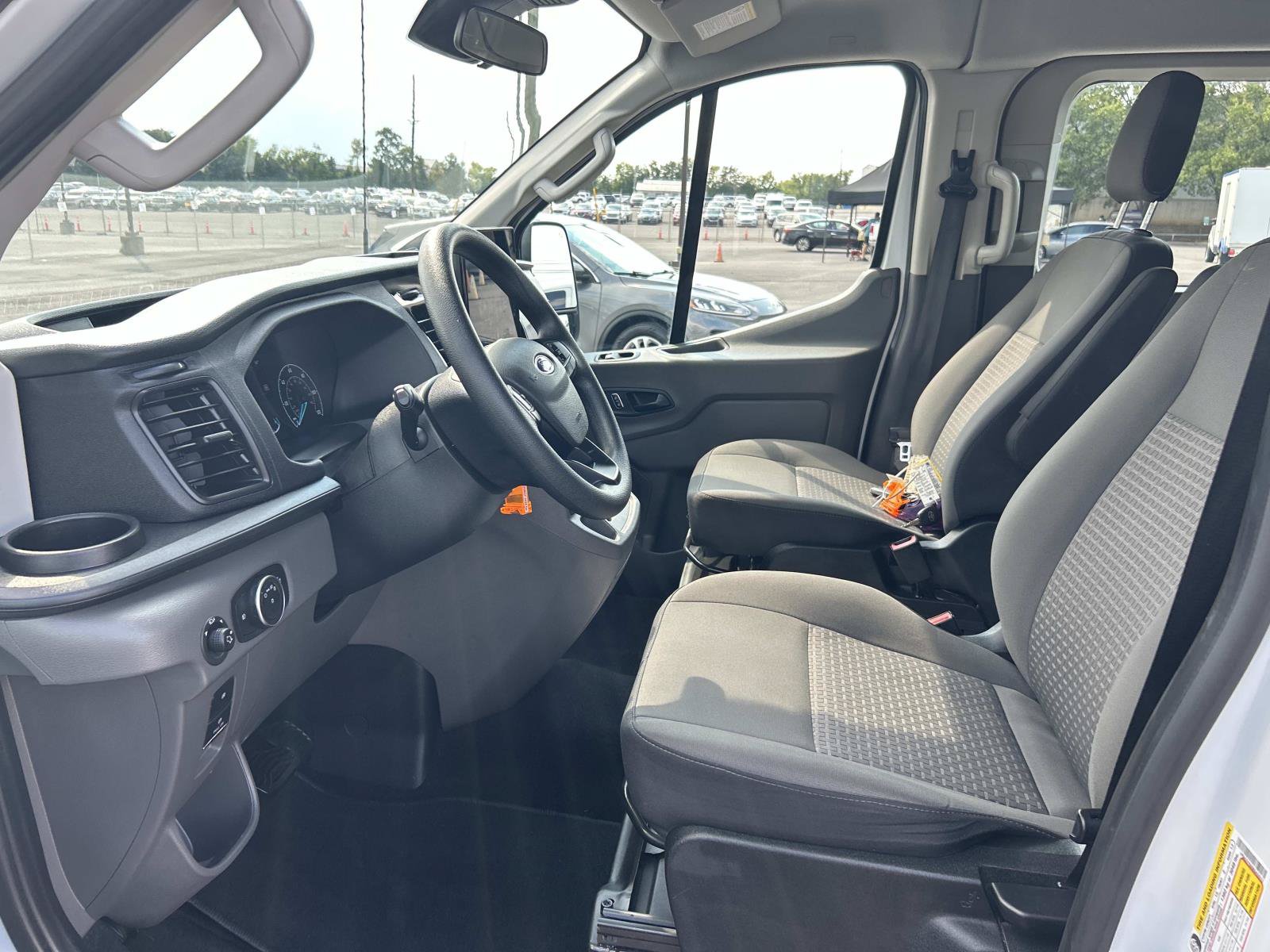 Used 2024 Ford Transit 350 XLT RWD image 27
