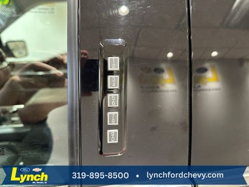 Used 2023 Ford F150 Lariat w/ Trailer Tow Package image 17