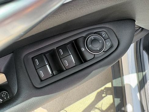 Used 2021 Cadillac XT5 Luxury w/ LPO, Floor Liner Package FWD image 11