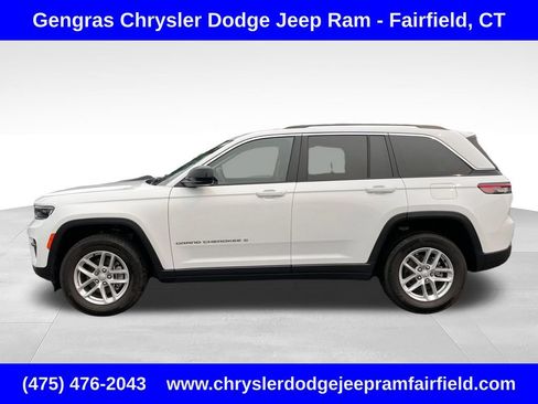 Certified 2023 Jeep Grand Cherokee Laredo X AWD/4WD image 4