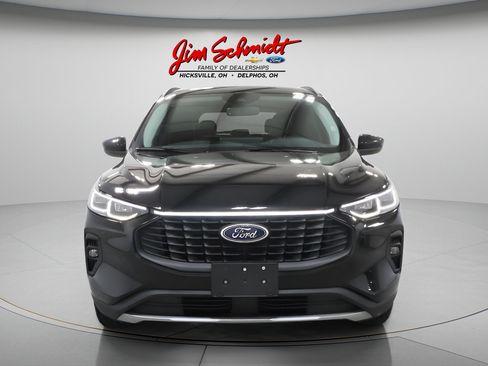 Used 2025 Ford Escape Platinum AWD/4WD image 3