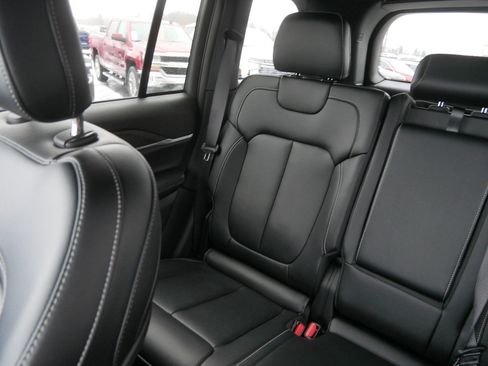 Used 2025 Jeep Grand Cherokee Limited w/ Trailer Tow Package image 12