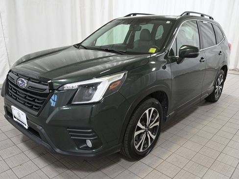Used 2022 Subaru Forester Limited w/ Popular Package #3 image 17